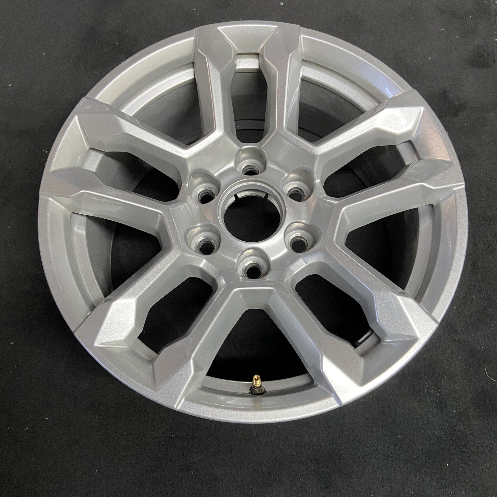 Chevrolet GMC SIERRA 1500 PICKUP DENALI OEM Wheel 2023 18x8.5 Inch ...